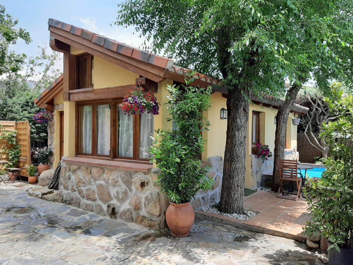Acogedora Casa Rural En La Sierra De Madrid Mataelpino Exterior photo